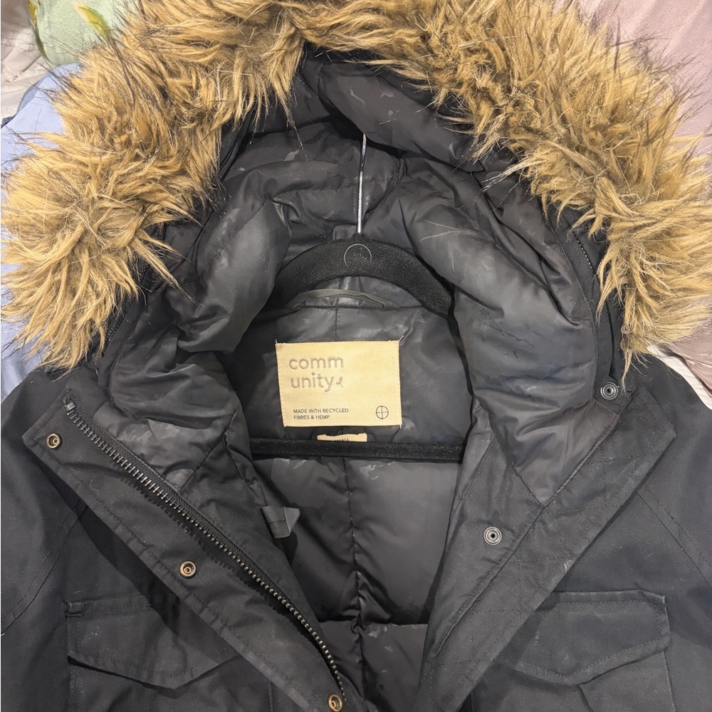 Aritzia Community+ Black Ski Puffer Jacket with Faux-Fur Trim